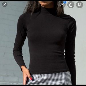 brandy melville turtle neck